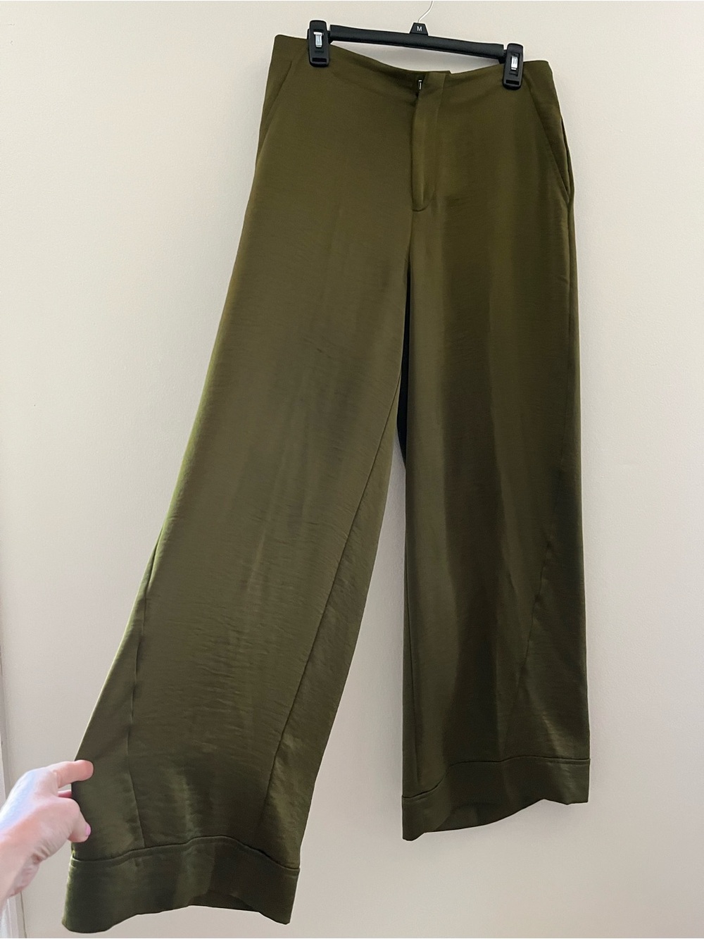 DKNY Wide Leg Pants in Olive